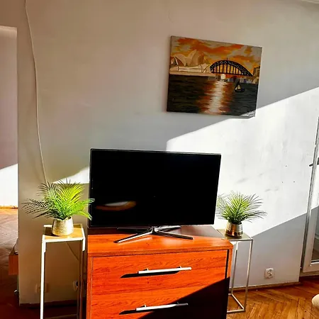 Urbankey Apartment *